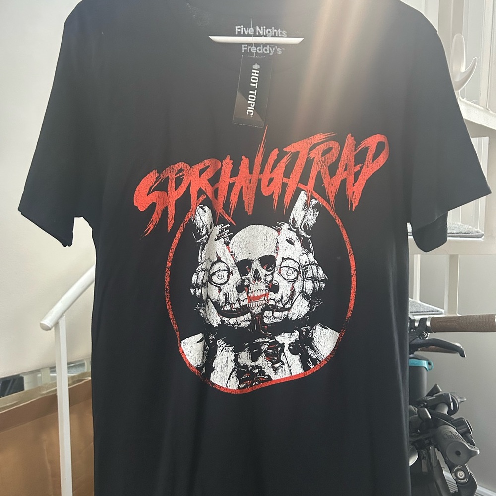 Hot Topic Black and Red Springtrap T-Shirt size M